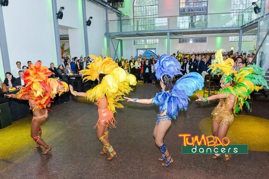 Samba Show mit Batucada