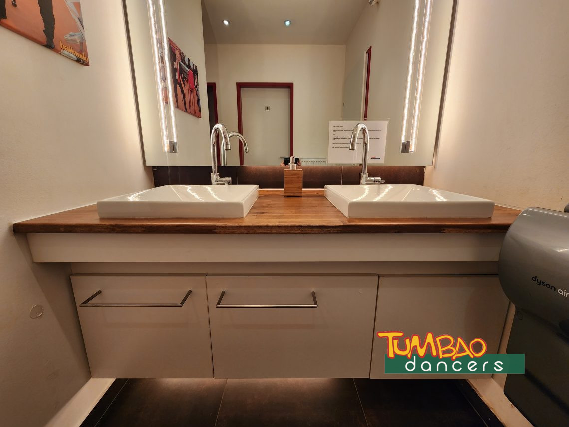 Tumbao Dance Studio