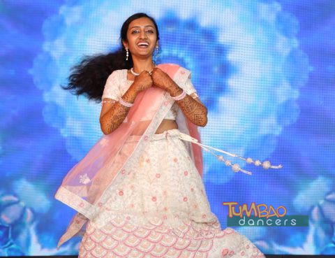 Bollywood Kursleiterin Varshini