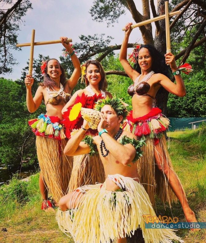 Hawaii Tänzer Wien