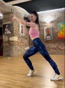 Kursleiterin Jovana Tumbao Dance Studio